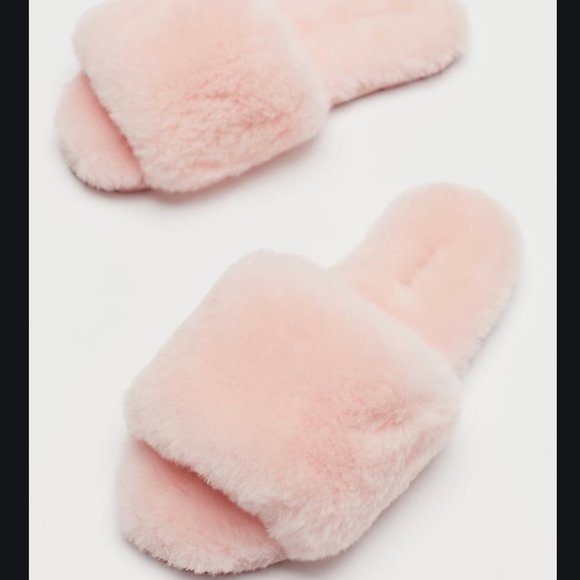 ⭐️ Casa Clara Frankie Fluffy Fuzzy Peasant Hipster Hippie Boho House Slippers - Picture 2 of 4
